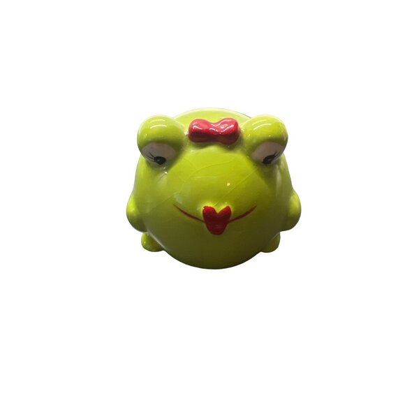 Frog Salt Pepper Shakers Set Green Ceramic Kissing Frogs Blue Bowtie Red Bow 2" - Picture 3 of 4